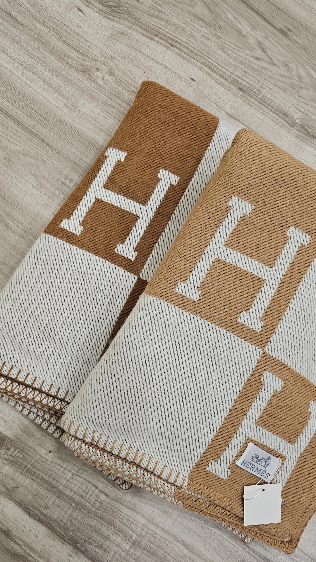 Light Brown Blanket couch Throw