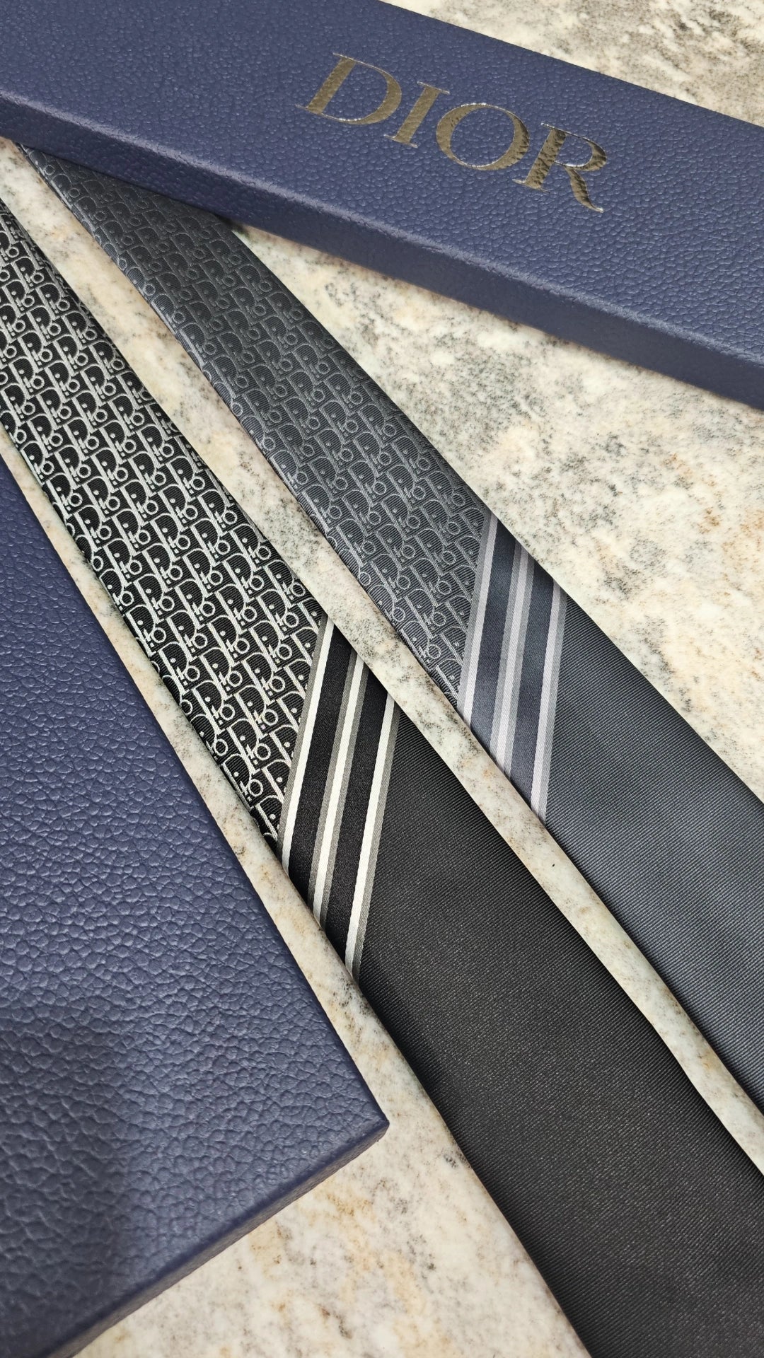 D silk ties
