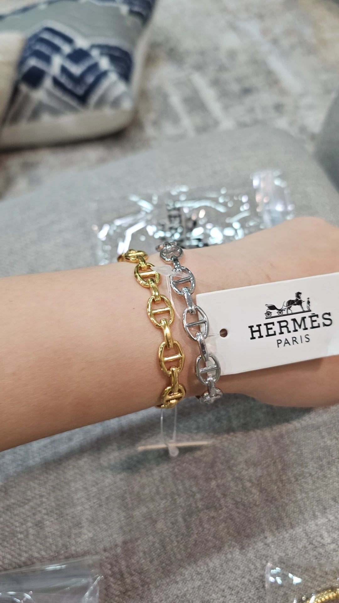 H links stainless steel gold and platinum plated bangle