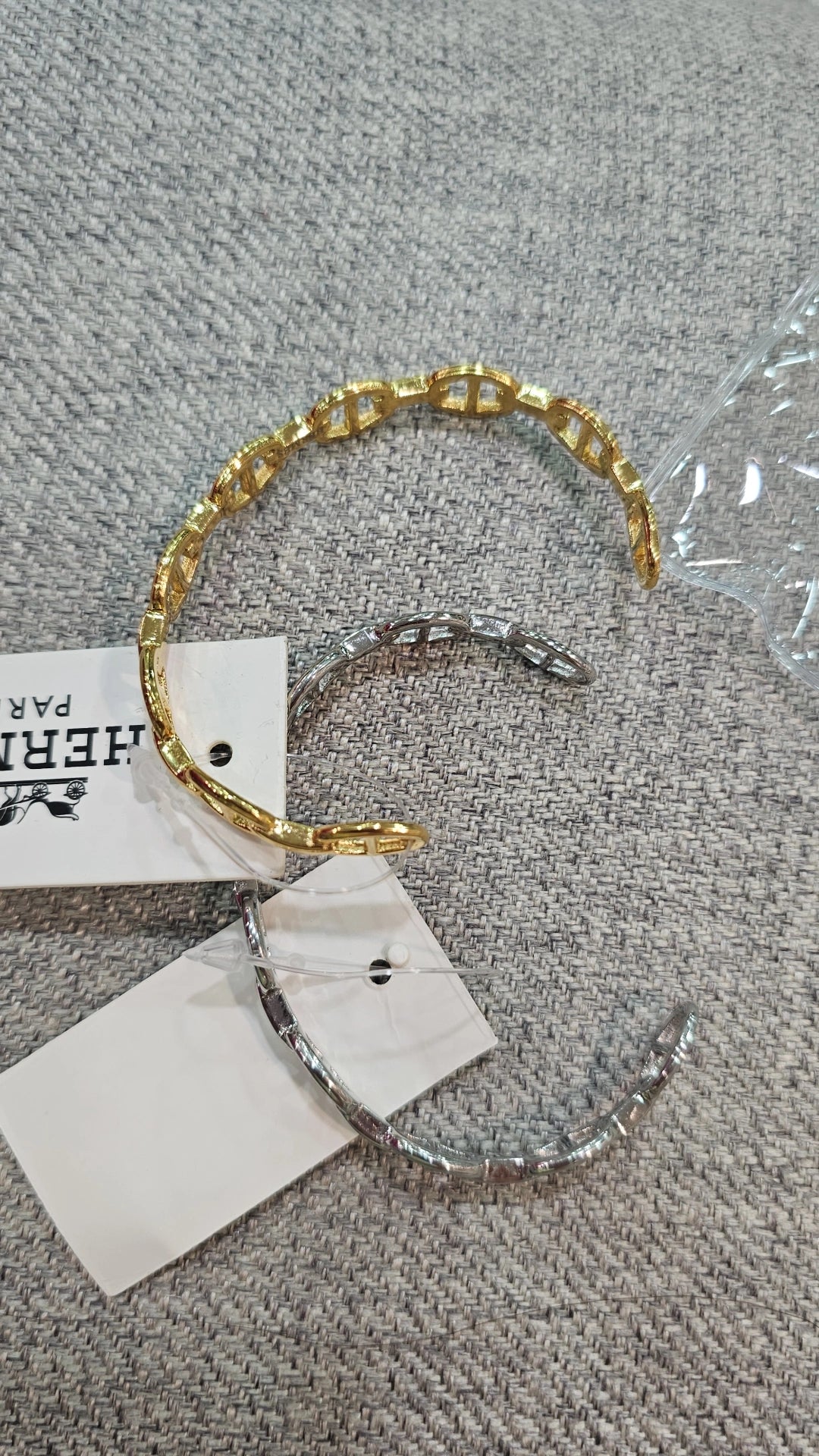H links stainless steel gold and platinum plated bangle