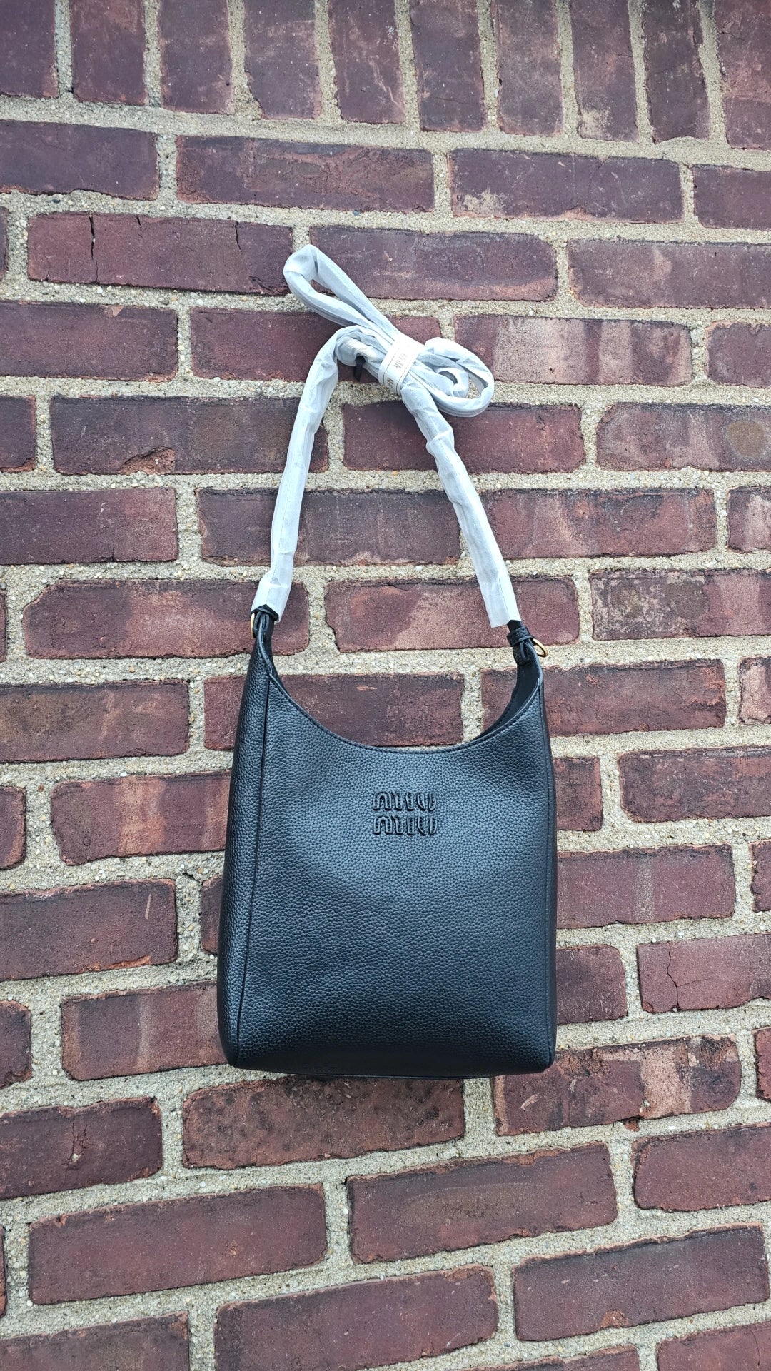 Black leather MM 25x20cm small tote crossbody bag