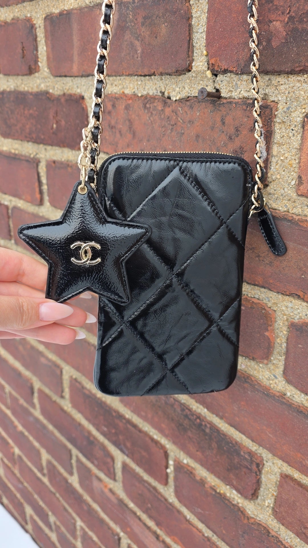 C black shiny Phone Bag with star mirror in stock