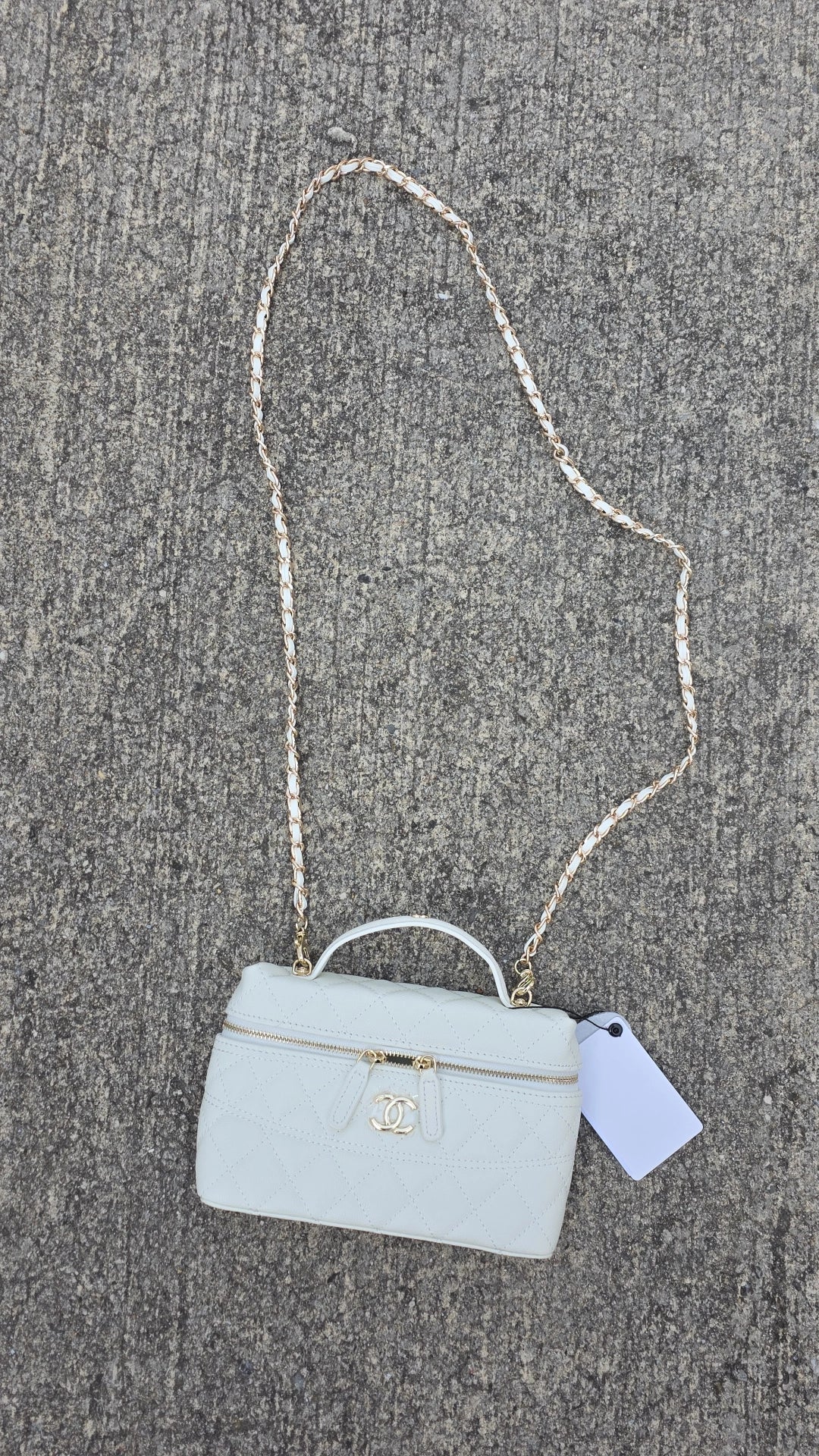 White C crossbody Bag preorder