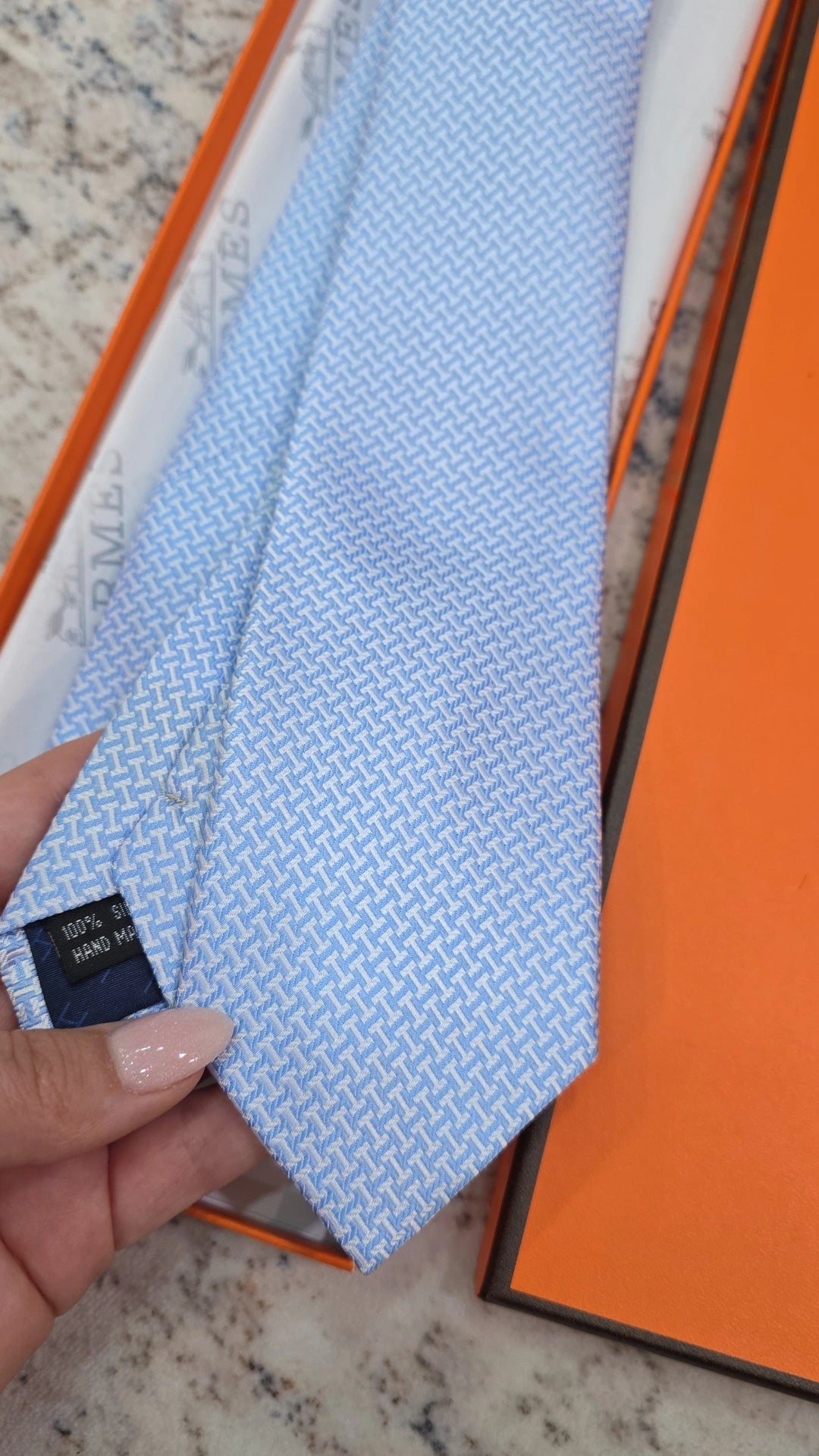 H tie 2 colors preorder