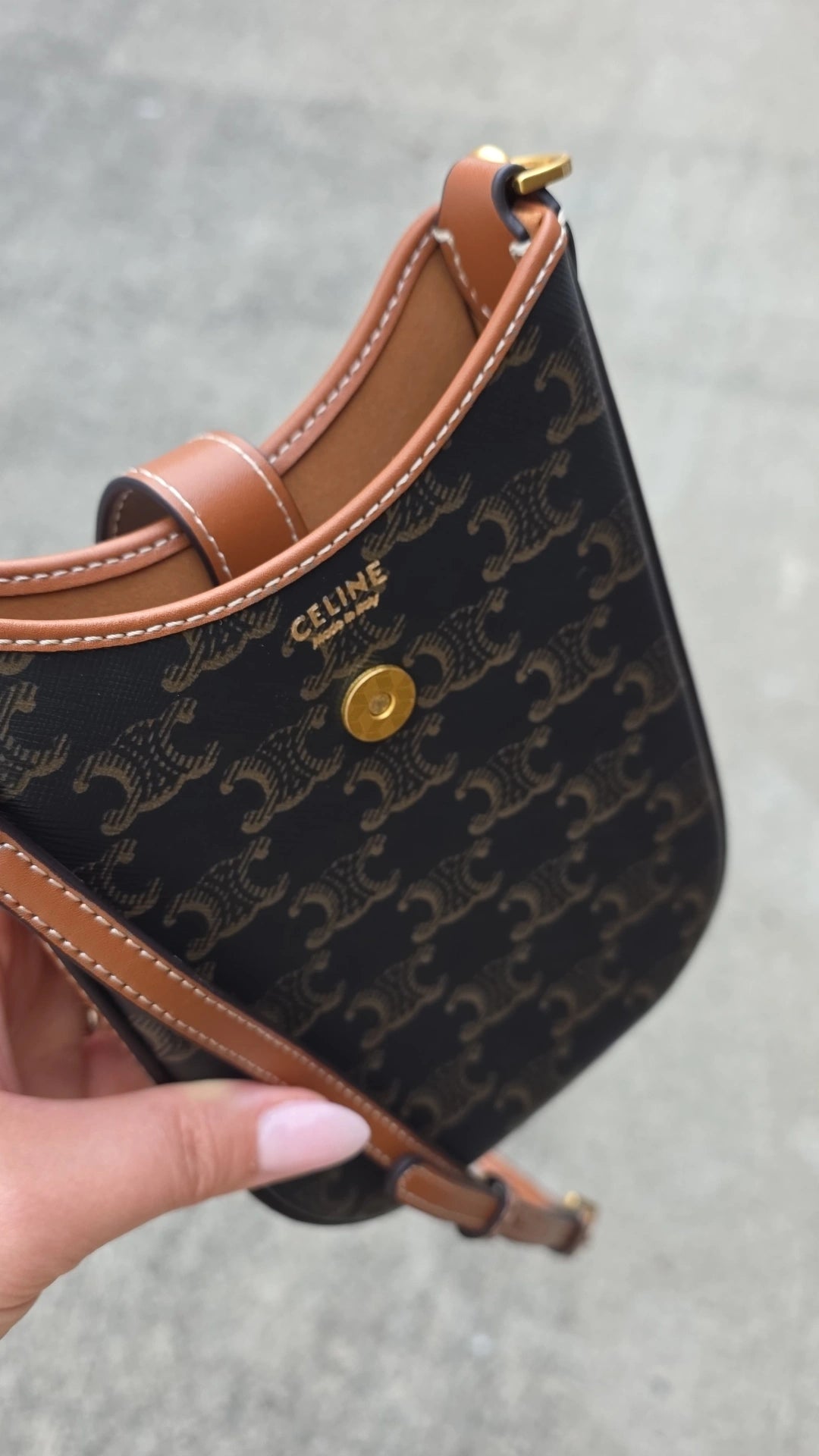 Cel Brown pattern Phone Bag preorder