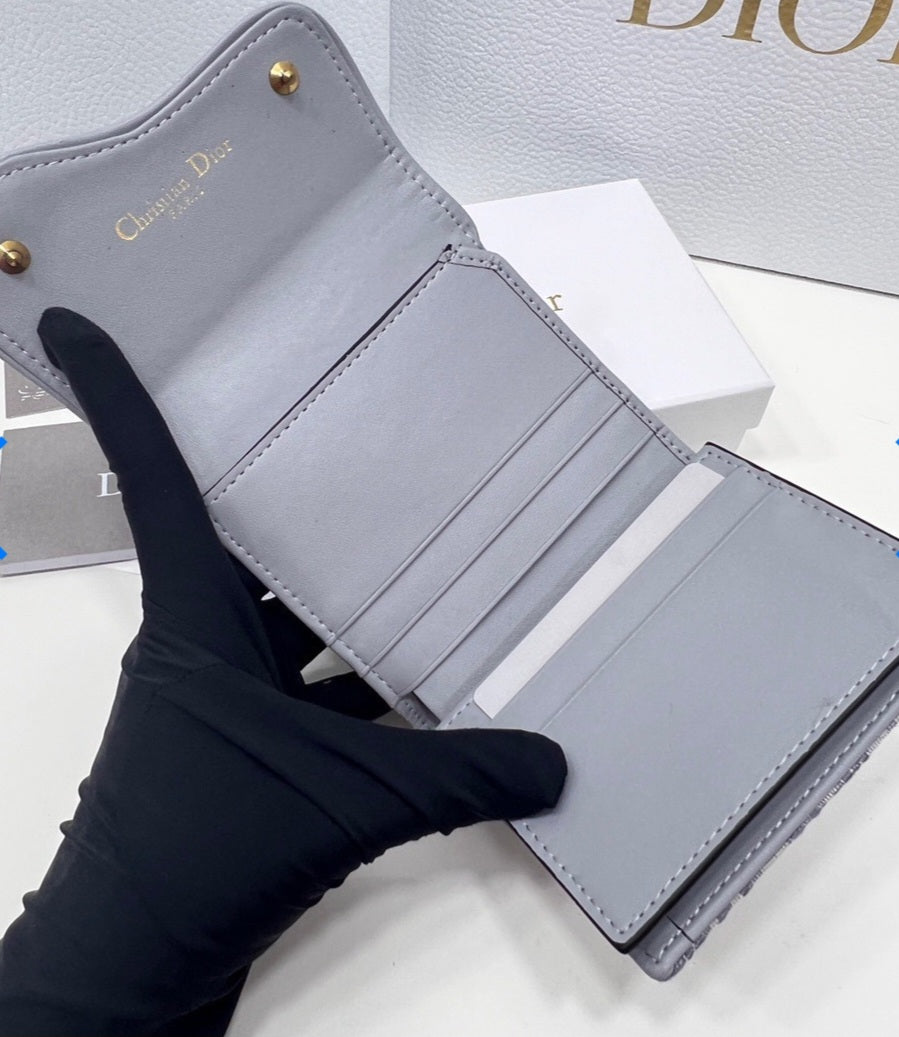 D light blue wallet preorder