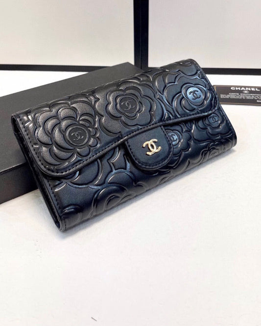 C floral black wallet preorder